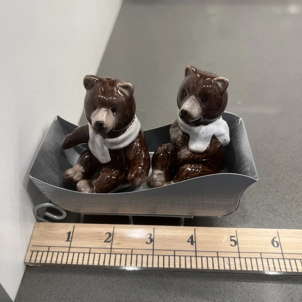 Cracker Barrel Ceramic Sledding Bears in Metal Sled Salt & Pepper Shakers